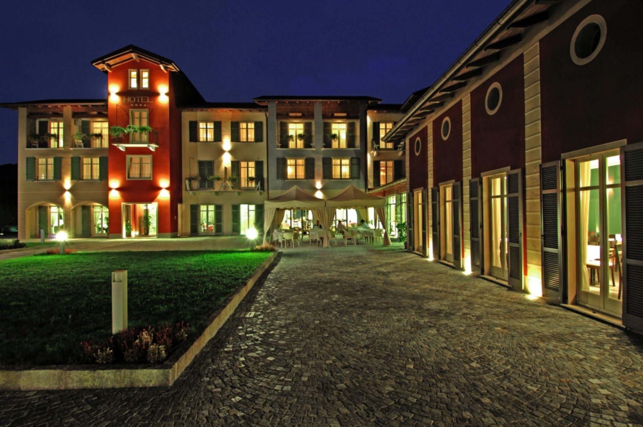Hotel Cortese Armeno Dış mekan fotoğraf