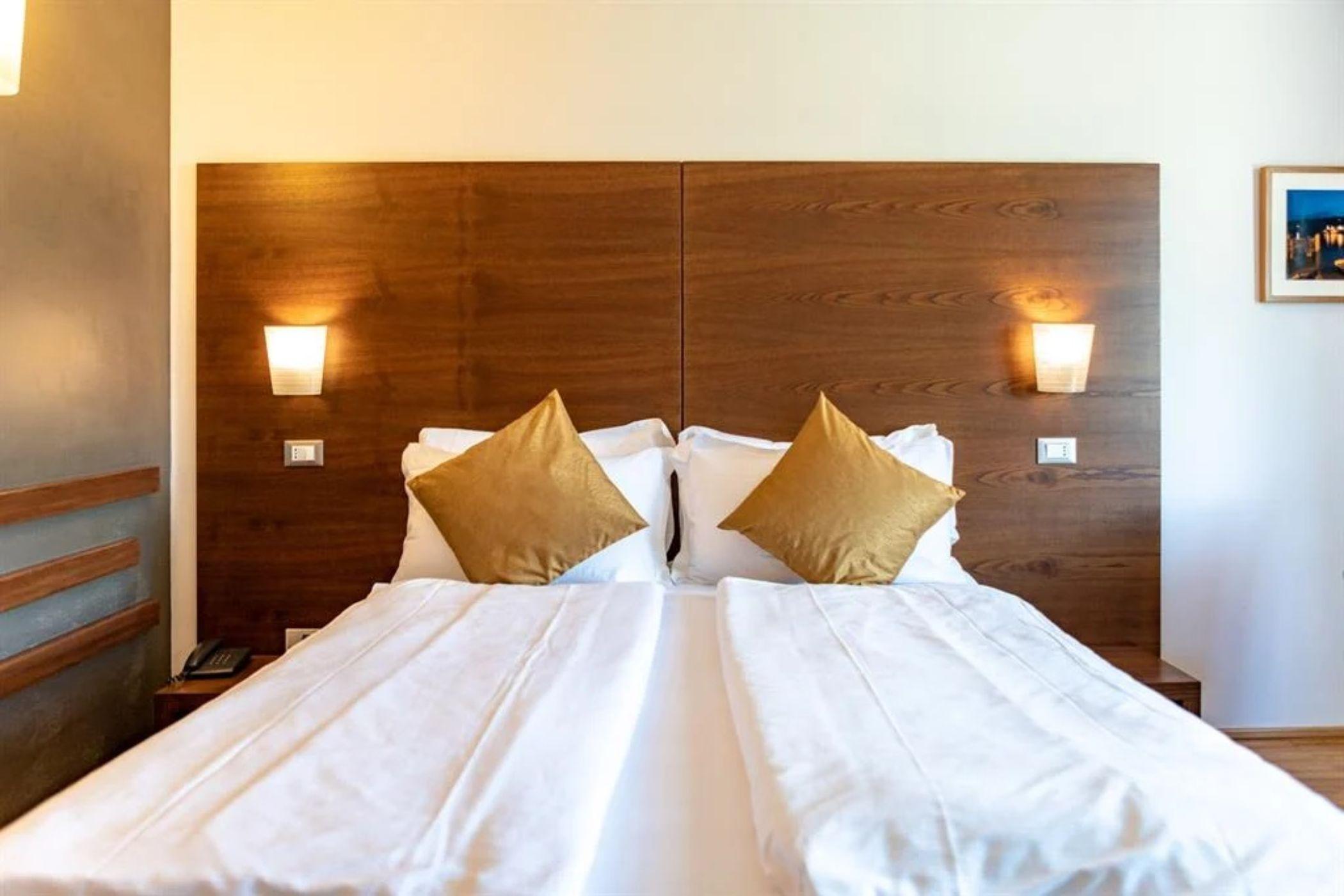 Hotel Cortese Armeno Dış mekan fotoğraf