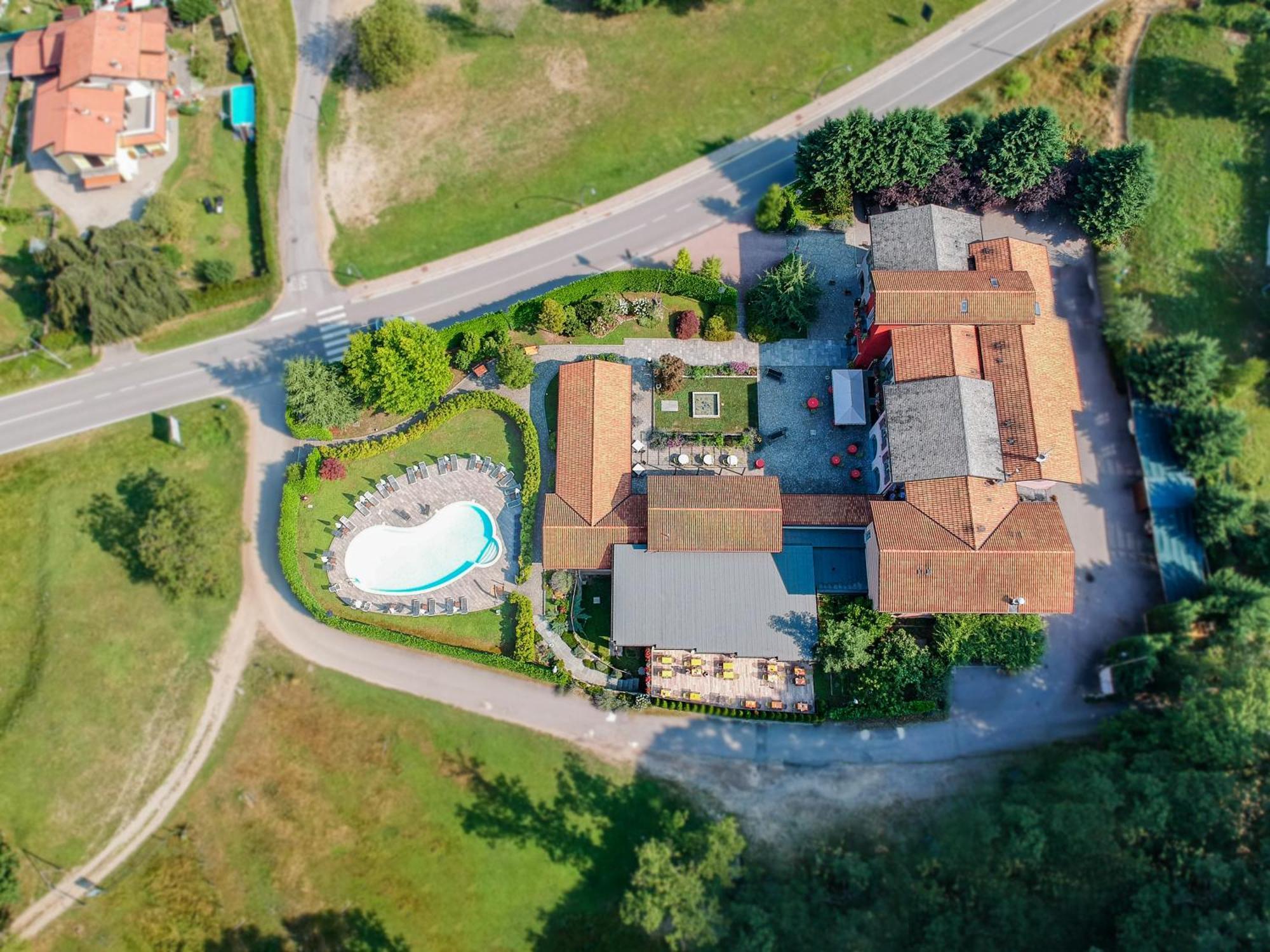 Hotel Cortese Armeno Dış mekan fotoğraf