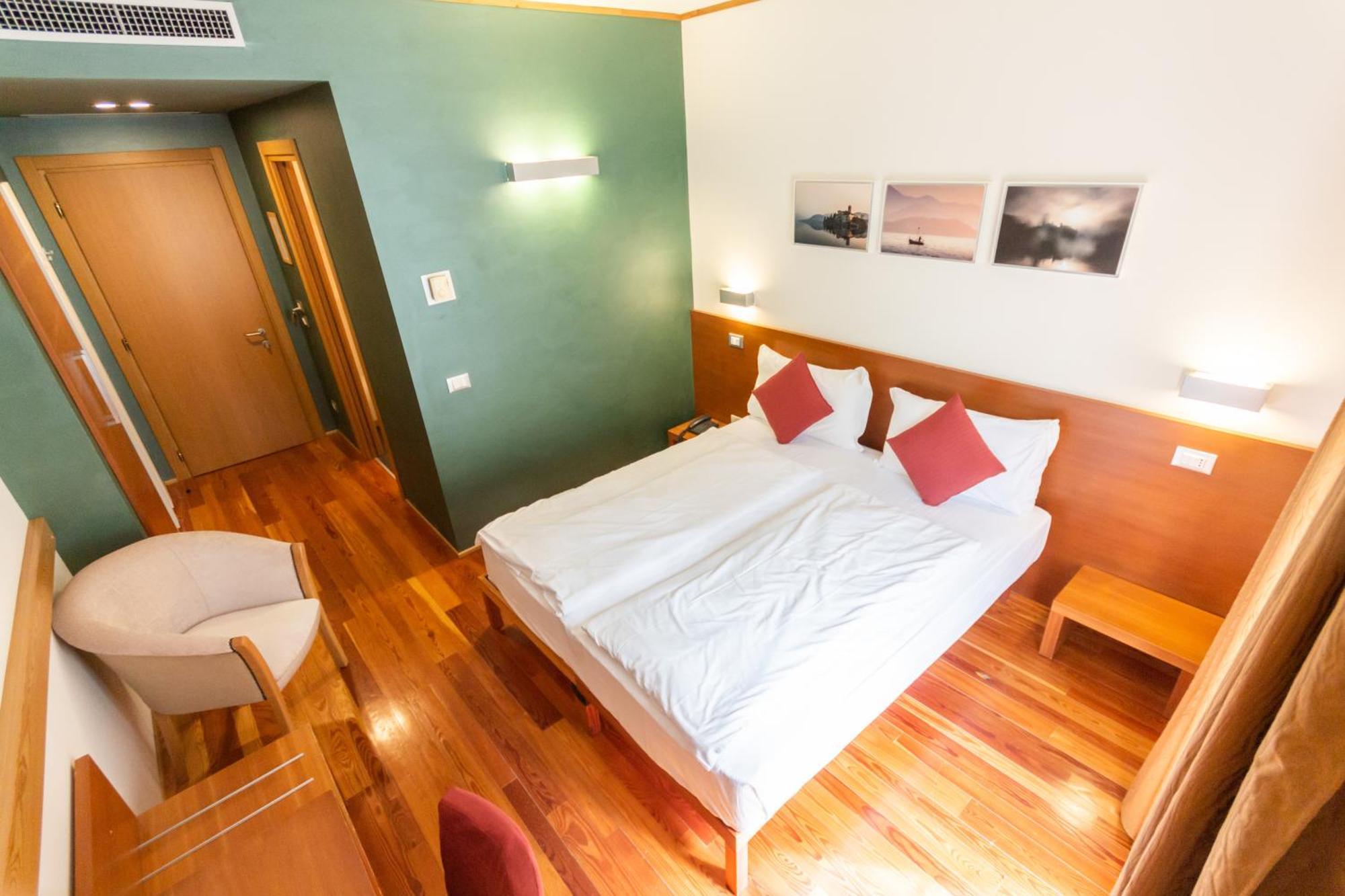 Hotel Cortese Armeno Dış mekan fotoğraf