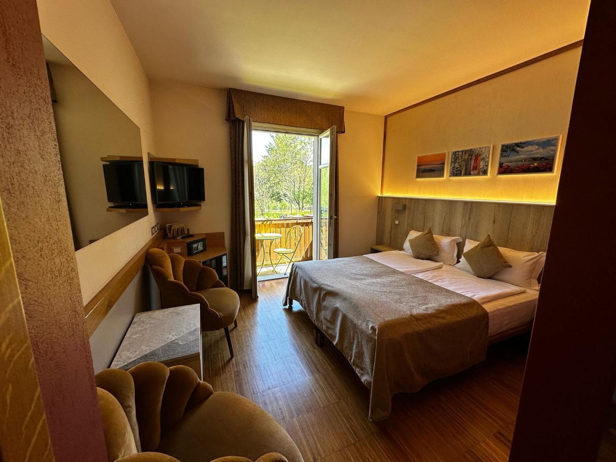 Hotel Cortese Armeno Dış mekan fotoğraf