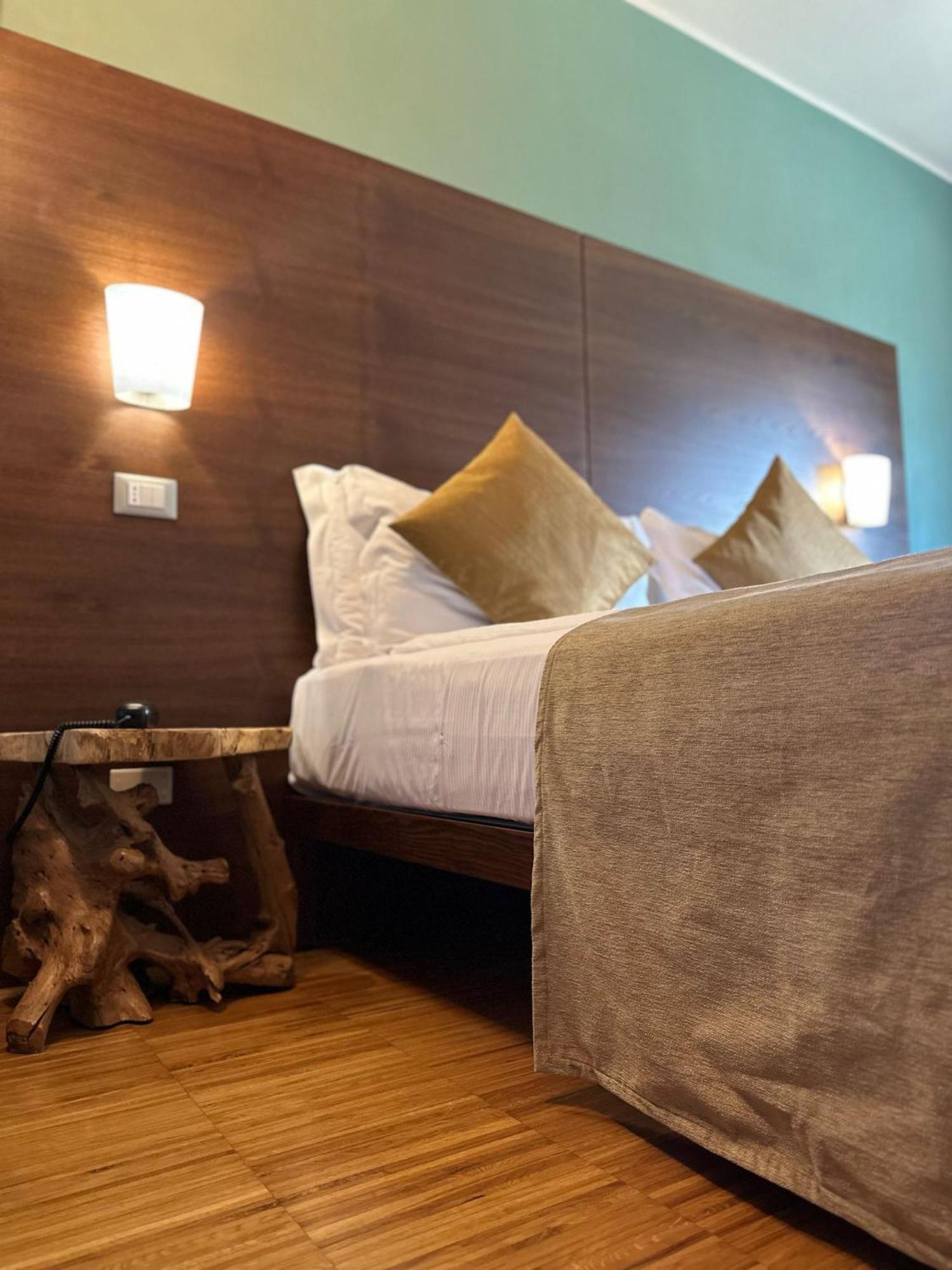 Hotel Cortese Armeno Dış mekan fotoğraf